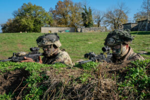 France, Caylus, 2018-11-16. Exercise Falcon Amarante 2018 brings French, British and American paratroopers together at t