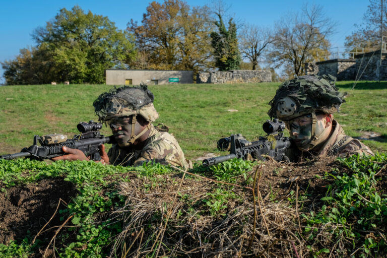 France, Caylus, 2018-11-16. Exercise Falcon Amarante 2018 brings French, British and American paratroopers together at t