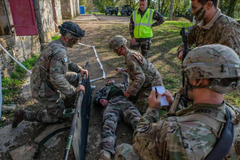 France, Caylus, 2018-11-16. Exercise Falcon Amarante 2018 brings French, British and American paratroopers together at t