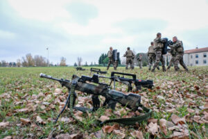 France, Toulouse, 2017-11-30. On operation Sentinelle, legionnaires of the 2nd Foreign Parachute Regiment patrol the str