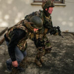 France, Toulouse, 2017-11-30. On operation Sentinelle, legionnaires of the 2nd Foreign Parachute Regiment patrol the str