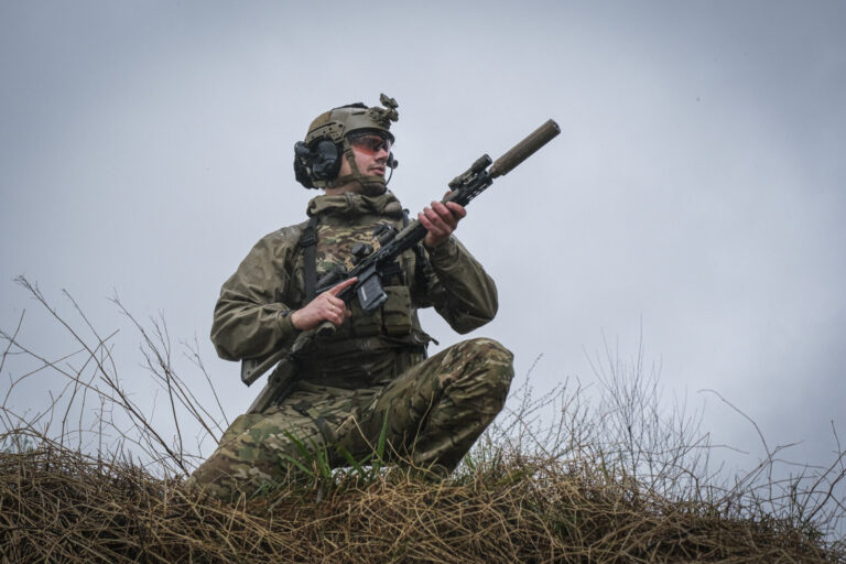 France, Bayonne, 2024-03-29. A former French special forces soldier turned instructor works through shooting positions a