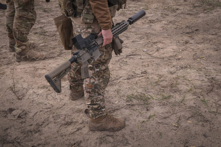 Ukraine, Pavlograd, 2026-04-24. Operators of the Omega special forces regiment of the Ukrainian National Guard train on 