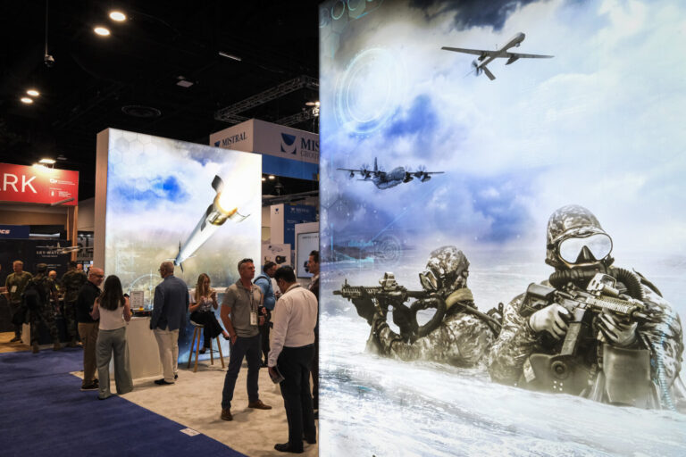 USA, Tampa, 2026-05-19. At SOF Week 2026, American special operations forces and defense industry leaders present the te