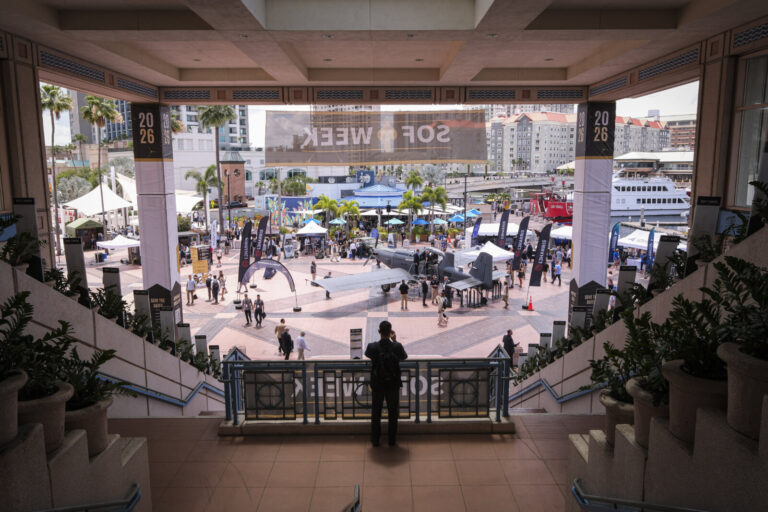 USA, Tampa, 2026-05-19. At SOF Week 2026, American special operations forces and defense industry leaders present the te