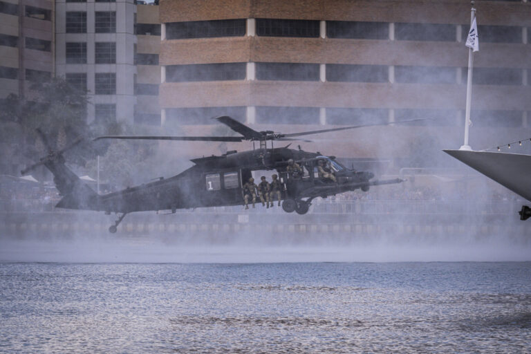 USA, Tampa, 2026-05-20. At SOF Week 2026, American special operations forces and defense industry leaders present the te